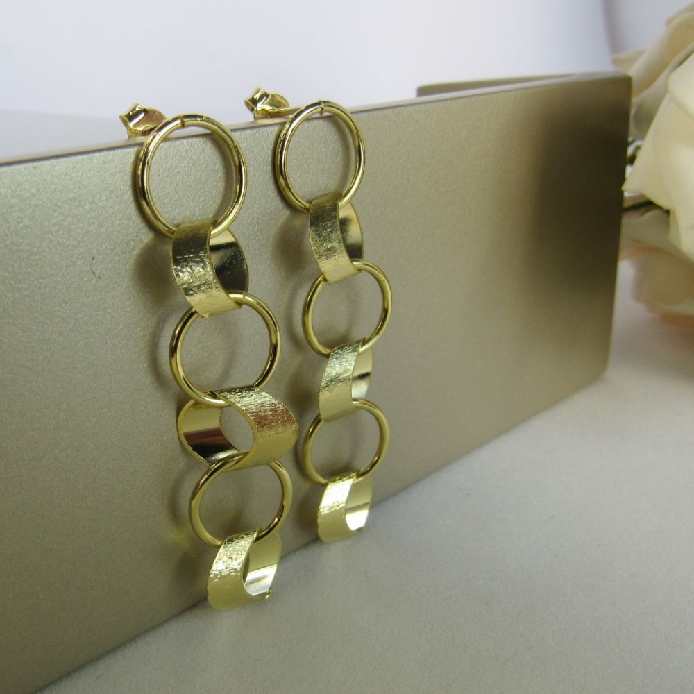 Brinco Grande de Círculos Interligados Banhado em Ouro 18k